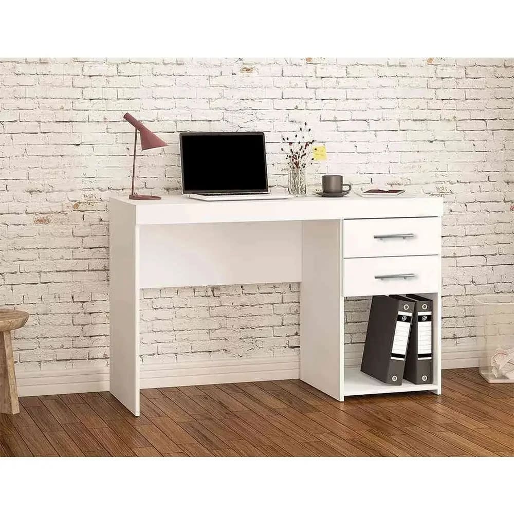 مكتب منزل بيسك