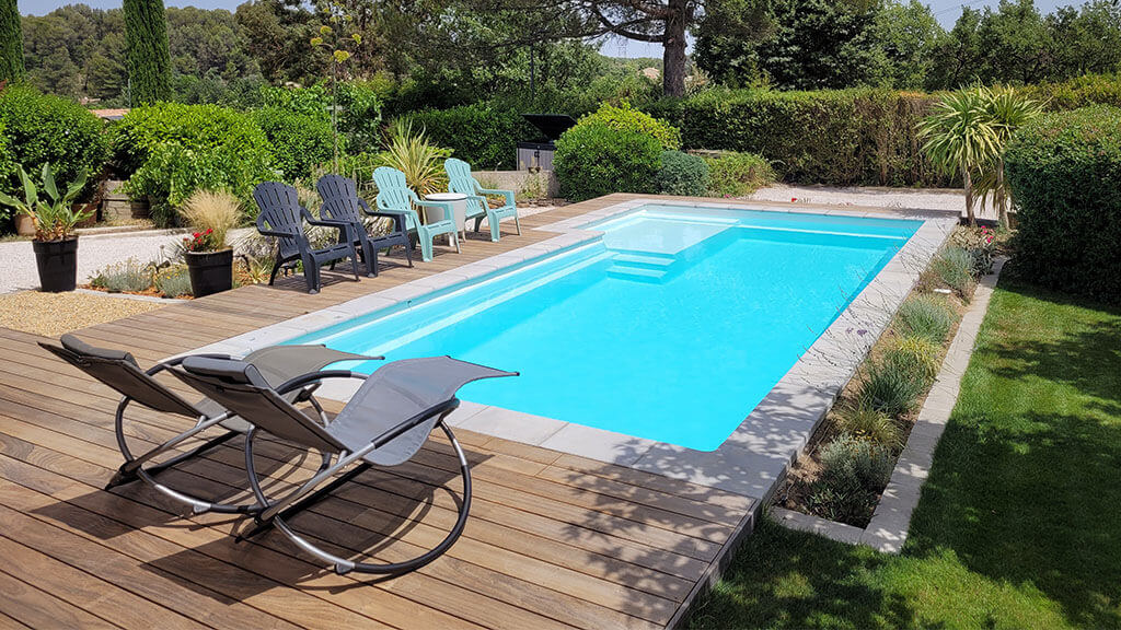 Entretien piscine : notre top 3 des chlores et conseils pour bien le choisir