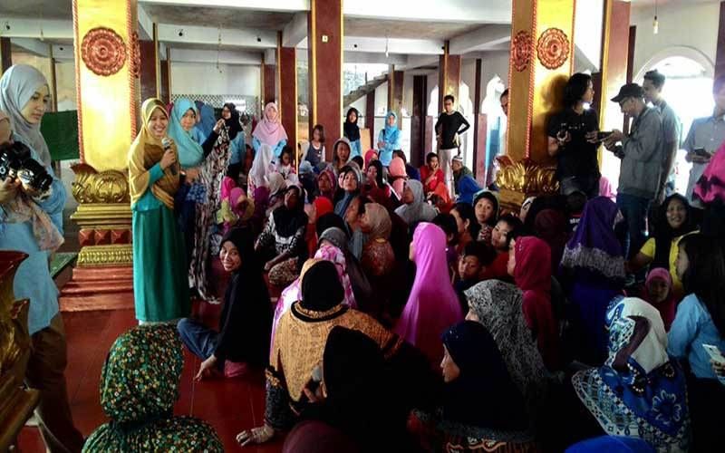 Cantik Sesuai Syari ala Komunitas Hijabisy