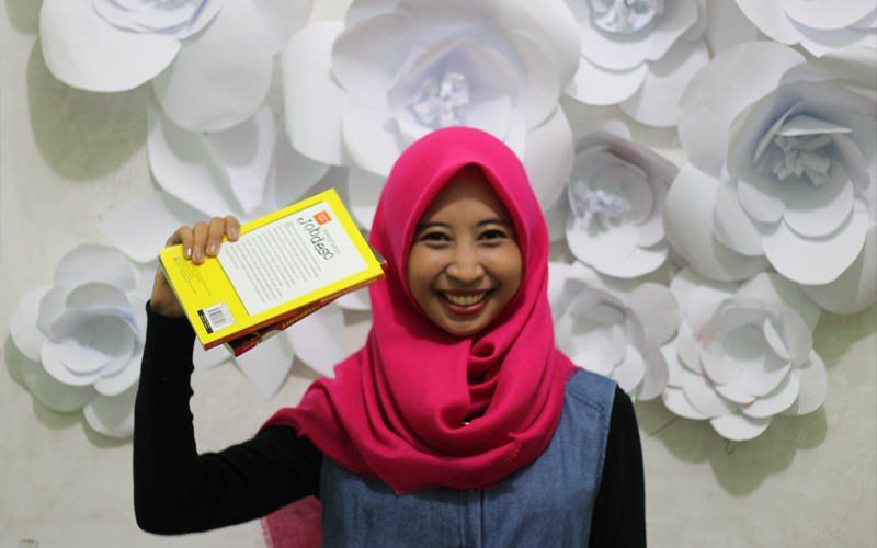 Tutorial Hijab Segi Empat Untuk Wajah Bulat