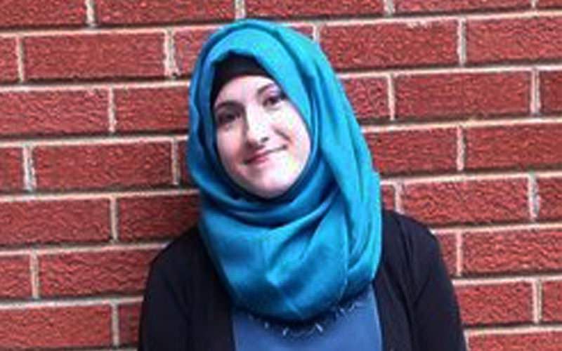 Pencinta Makanan, Muslimah ini Menerbitkan Buku Resep Alternatif Untuk Makanan Non-Halal