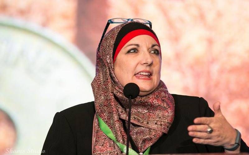 Perjalanan Indah Jurnalis Wanita Amerika, Menemukan Islam