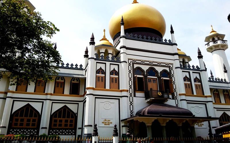 Masjid Sultan, Satu – Satunya Tempat di Singapura Yang Mengumandangkan Adzan Dengan Lantang