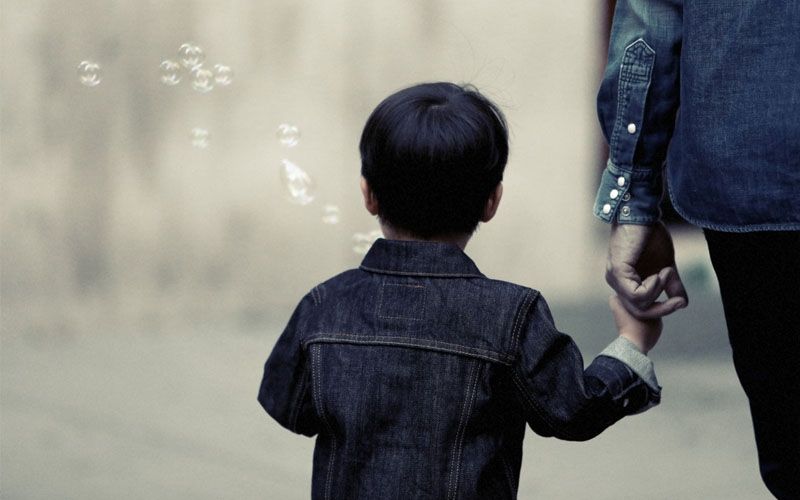 Panjatkan Doa Ini untuk Kebahagiaan Ibu dan Ayah