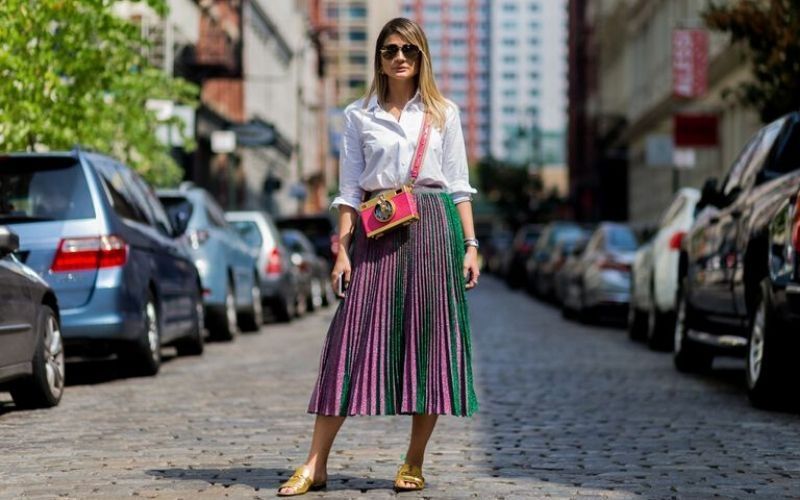 Intip 5 Inspirasi Mix n Match Rok Plisket Sesuai Acara