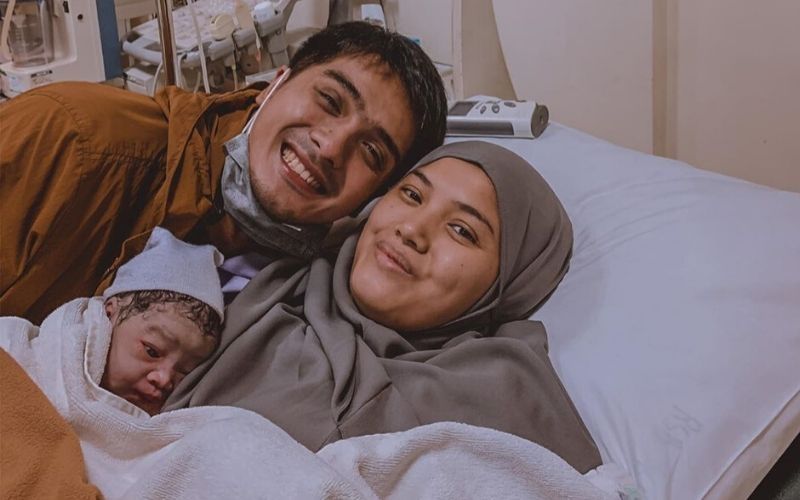 Ricky Harun dan Herfiza Dikaruniai Anak Keempat