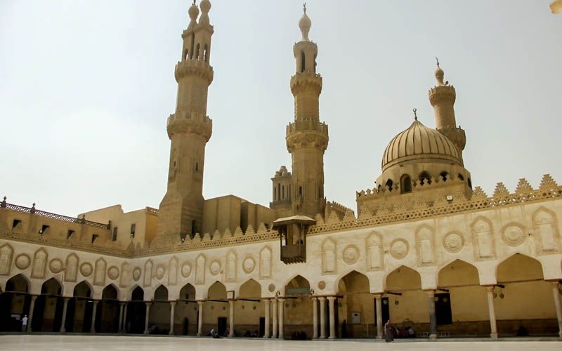 Masjid Al Azhar di Mesir Gelar Shalat Tarawih tanpa Jamaah Umum