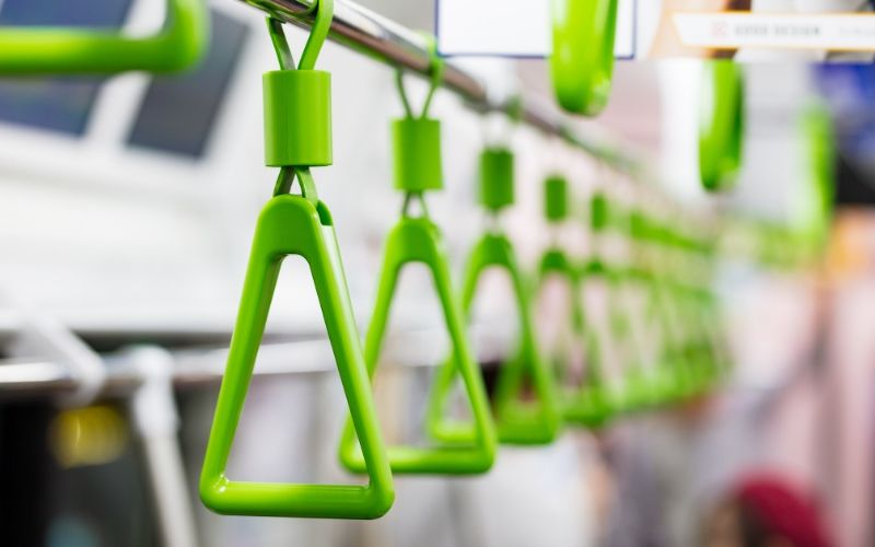 Hadapi New Normal, Penumpang Dilarang Berbicara Selama di KRL