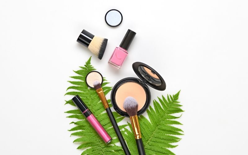 Sering Luput dari Perhatian, Ini 3 Cara Tepat Menyimpan Skin Care dan Make Up