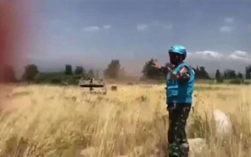 TNI Hadang Tank Israel di Perbatasan Lebanon