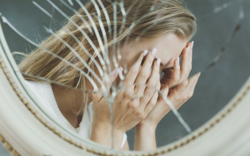 Sering Merasa Insecure? Berikut 7 Langkah Mudah untuk Mengatasinya