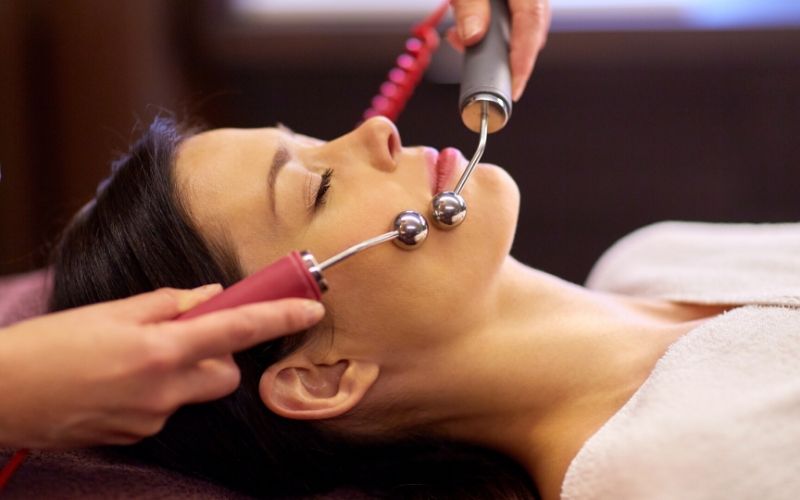 Bebas di Pasaran, Alat Perawatan Kulit Ini Berbahaya Digunakan di Rumah