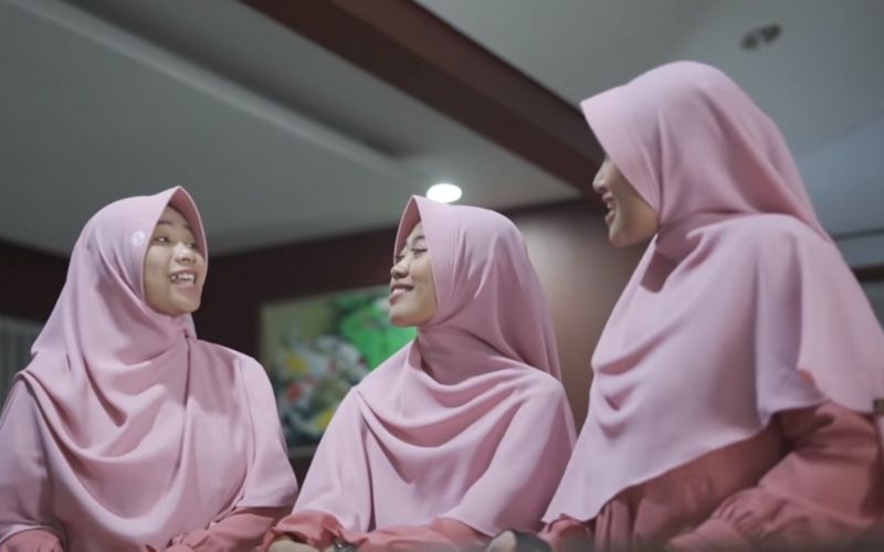 Lirik Lagu Sahabat Seperti Bintang - Dazzling