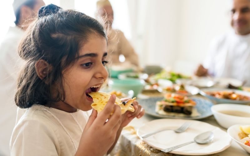 Apakah Makan dan Minum Membatalkan Wudhu?
