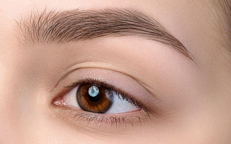 Kesulitan Menggambar Alis? Yuk Coba 3 Trik Berikut