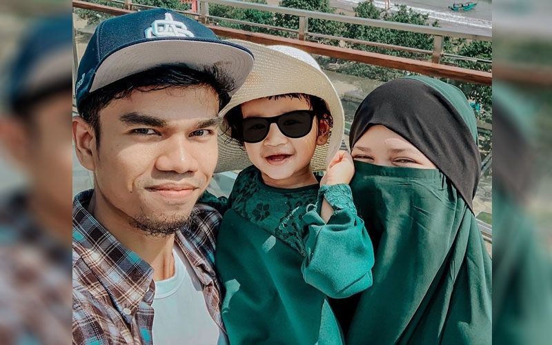 7 Potret Putri Sulung Muzammil Hasballah dan Sonia Ristanti yang Bikin Gemas