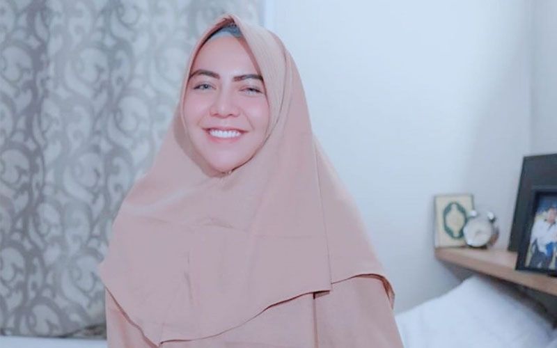 Potret Penampilan Baru Ratu Rizky Nabila Setelah Hijrah