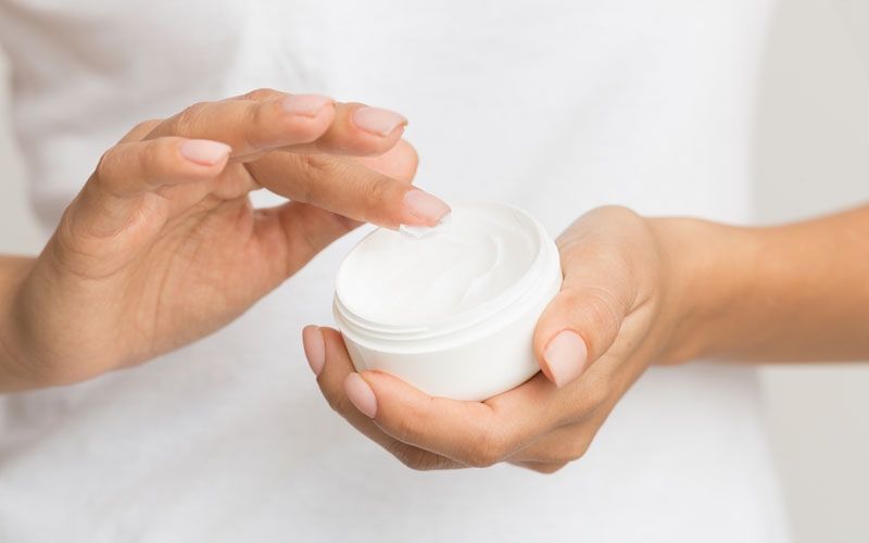 Pemilik Kulit Sensitif, Sebaiknya Hindari 3 Bahan Skincare Ini