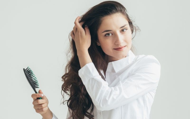 5 Tips Ampuh Mengatasi Rambut Bercabang