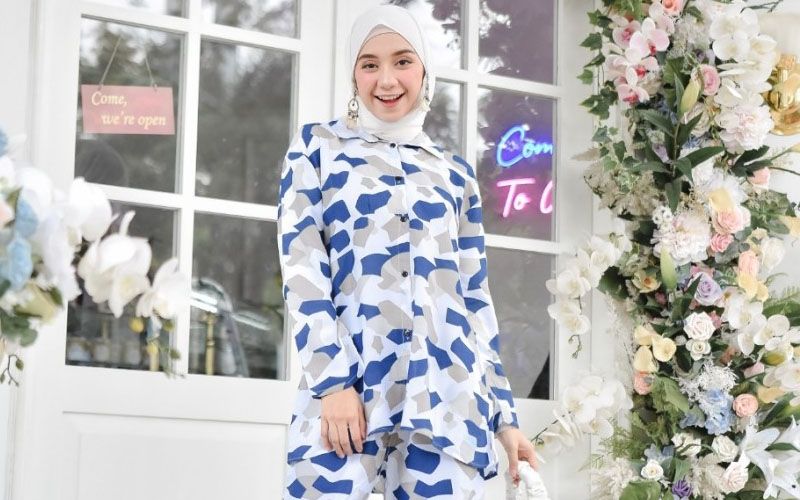 Muslimah Wajib Punya 4 Item Fashion Kekinian Ini!