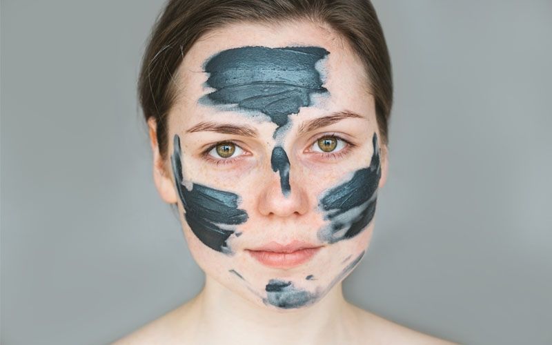 Jangan Dilakukan! Ini 5 Tren Kecantikan di TikTok yang Berbahaya