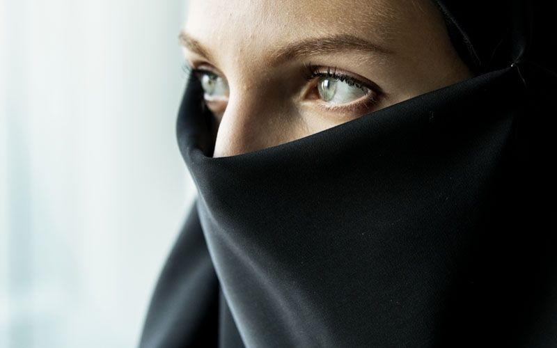 Kisah Adzab Pedih Putri Raja yang Durhaka pada Ayahnya