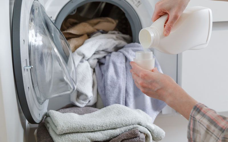 Pentingnya Mencuci Pakaian Sesampainya di Rumah saat Pandemi