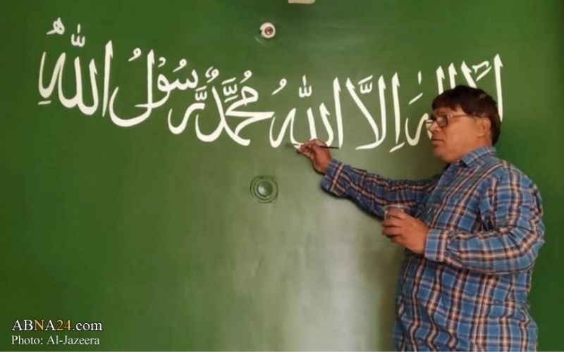 Pria Hindu Ini jadi Seniman Kaligrafi untuk Hiasi 200 Masjid