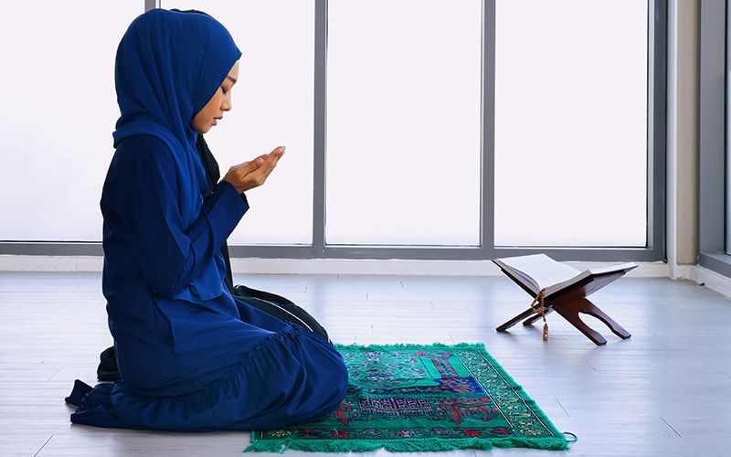 Kisah Sya’wanah Al-Ubullah, Perempuan yang Suka Menangis Karena Allah