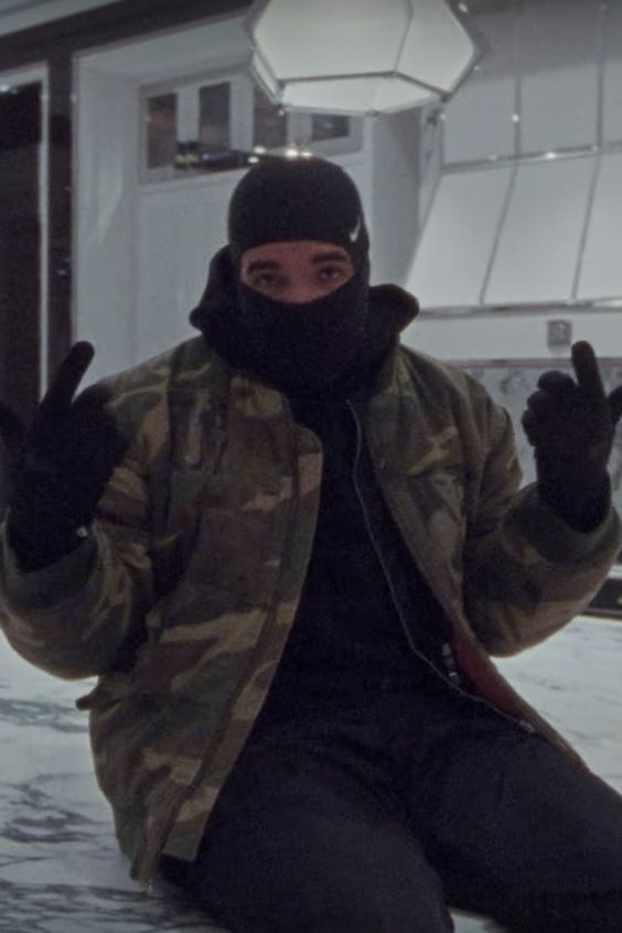 Influencer dan Rapper Tampak Stylish Gunakan Hijab Sport Nike