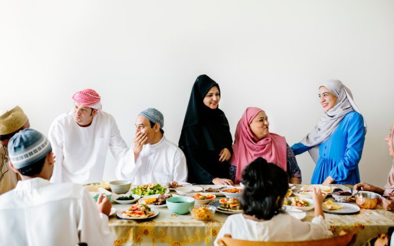 Sejarah Dibalik Tradisi Halalbihalal di Indonesia