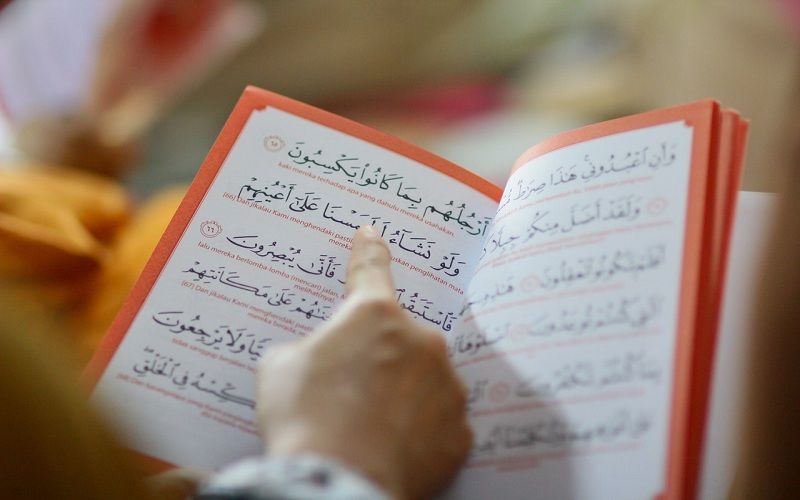 5 Tips Mendekatkan dan Mengikat Anak dengan Al-Qur'an