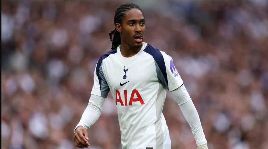 Perjalanan Djed Spence, Muslim Pertama yang Akan Berseragam Timnas Senior Inggris