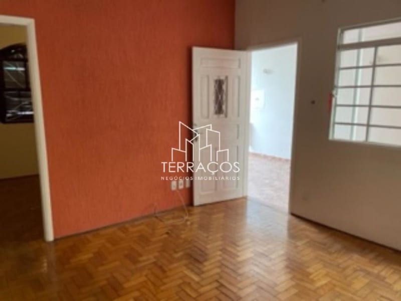 Fachada e entrada — casa de 3 quartos 219m² venda em Vila Arens/Vila Progresso, Jundiaí SP R$ 490.000