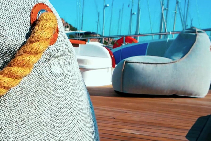 Noleggio catamarano in Sardegna