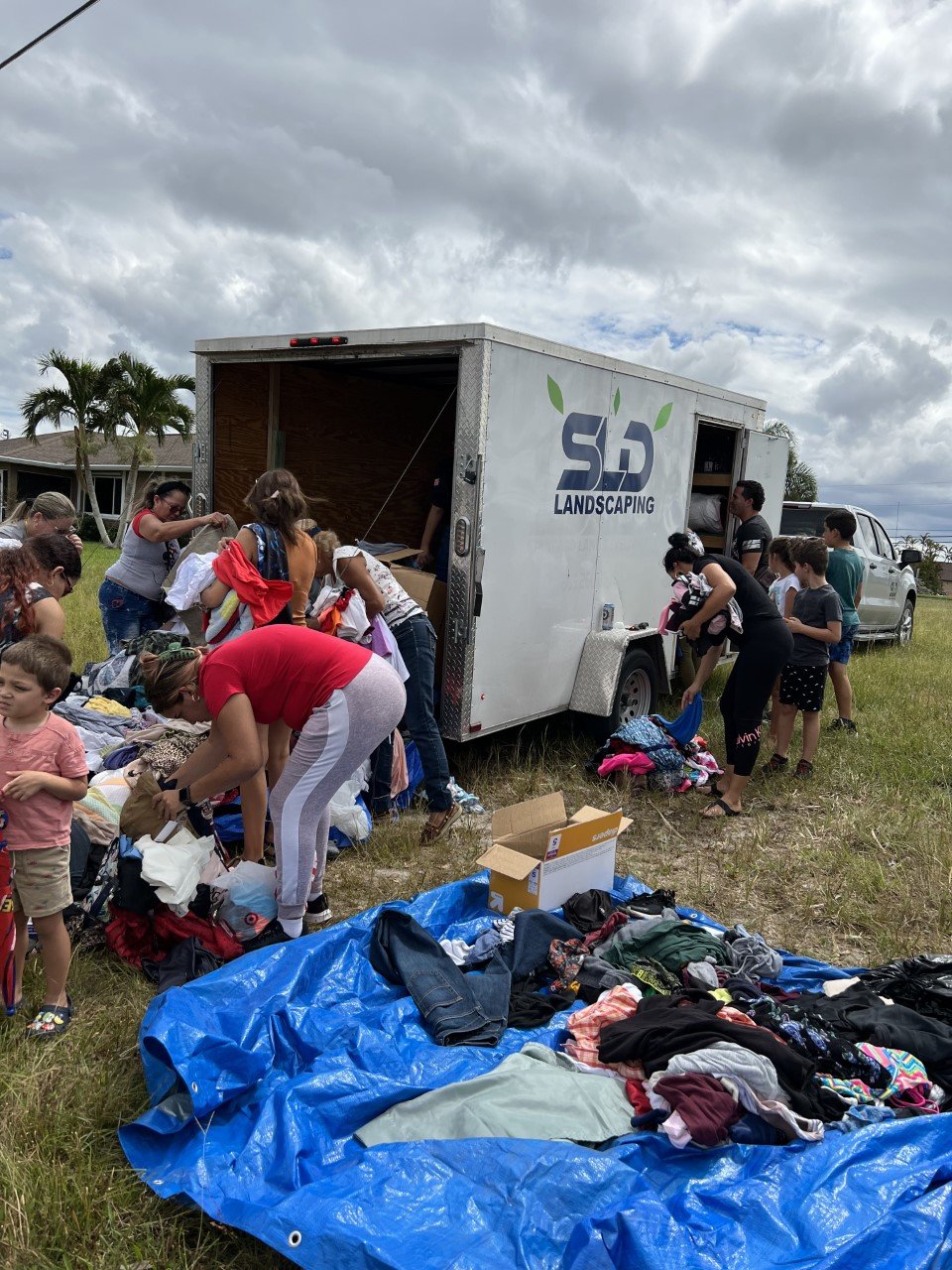 Hurricane Ian relief supplies and volunteers Fort Myers - Standard Land Development MJ Newell Homes
