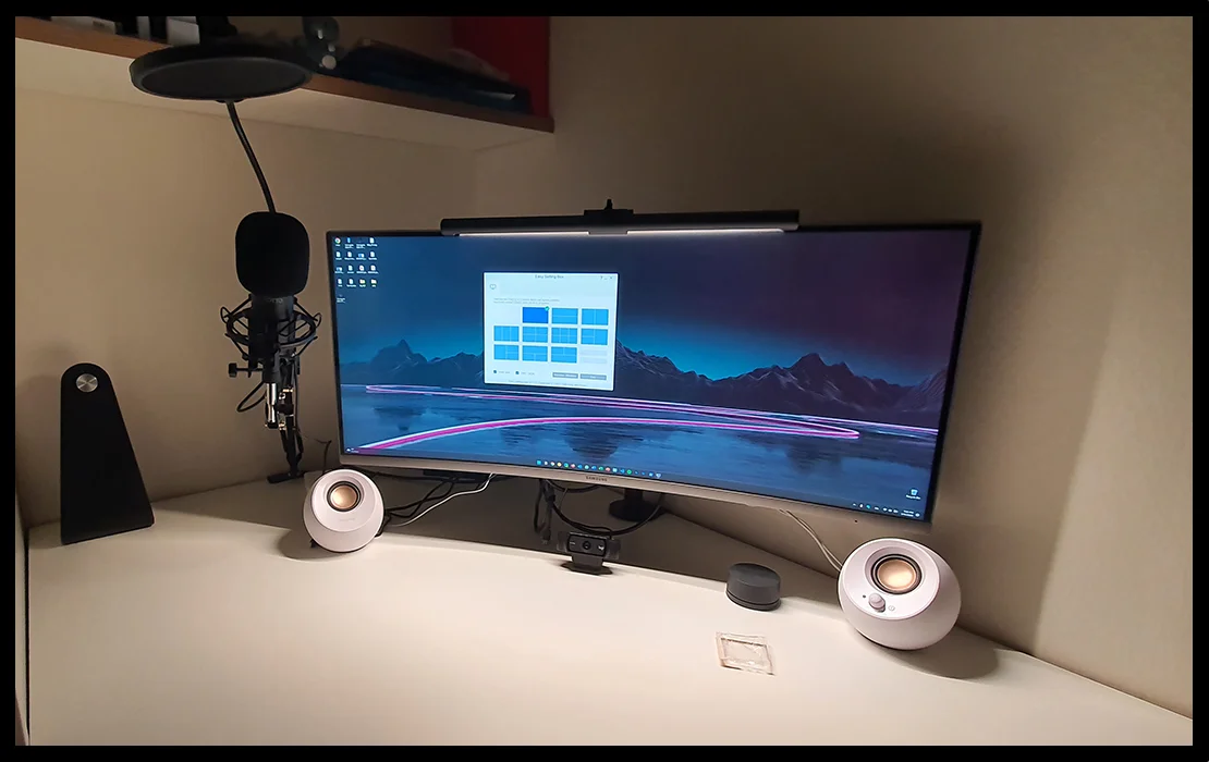 Bestker Monitor Stand