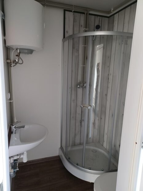 BUNGALOW MIT SANITÄREINRICHTUNGEN (50m2) - 1