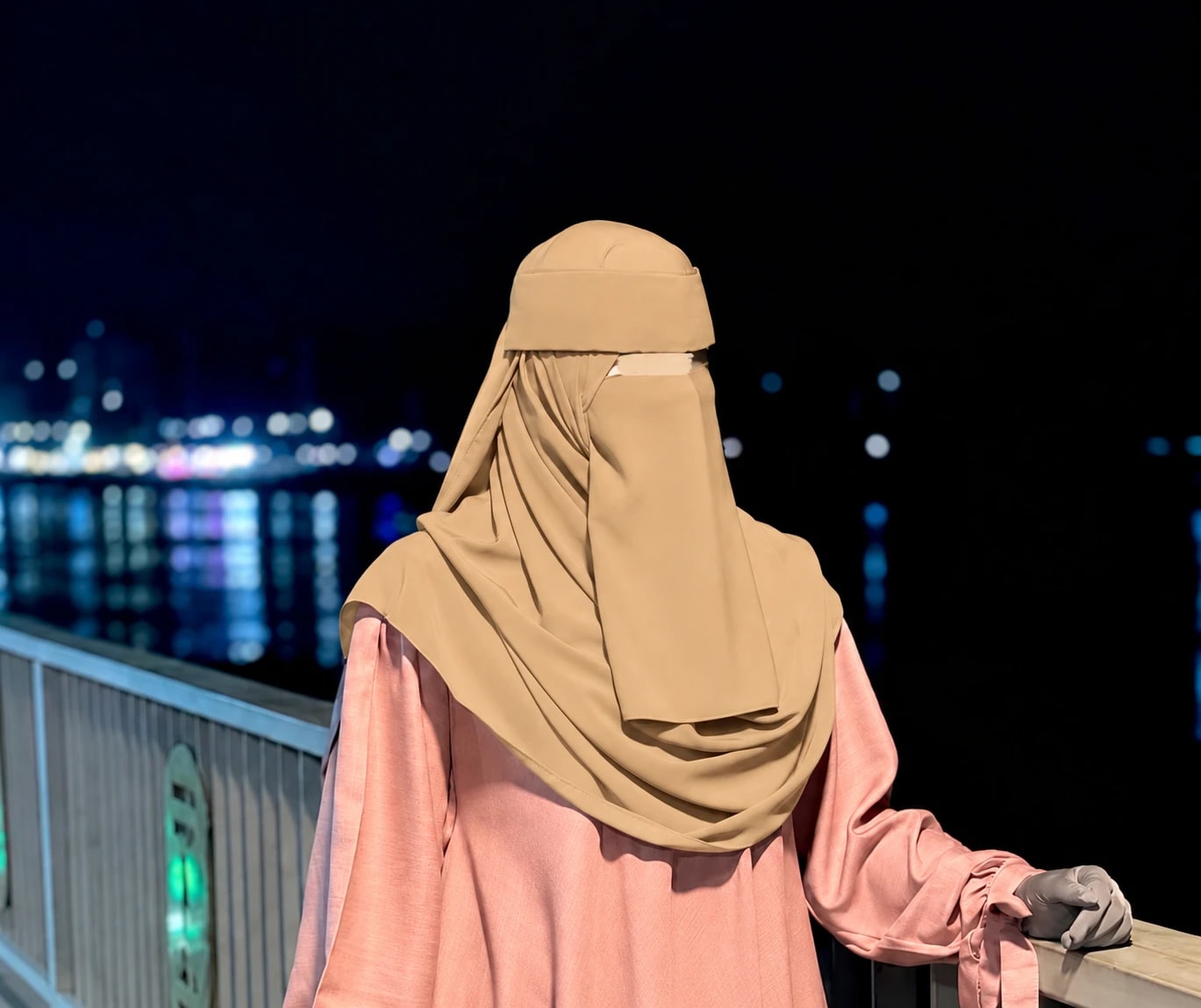 طقم نقاب ايثار خمس قطع نحاسي 2م * 1م -نقاب 30سم