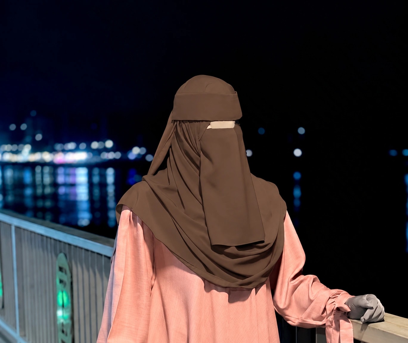 طقم نقاب ايثار خمس قطع عسلي 24 2م * 1م -نقاب 30سم