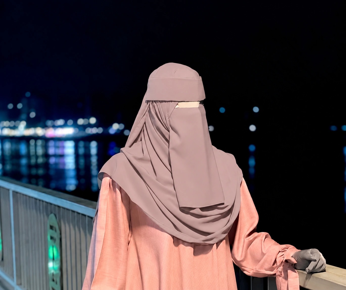 طقم نقاب ايثار خمس قطع منت 5 2م * 1م -نقاب 30سم
