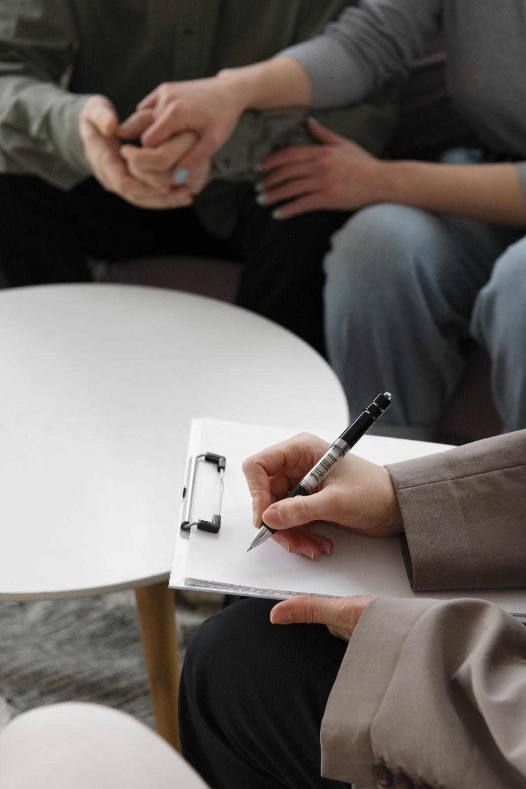 Personas en terapia grupal