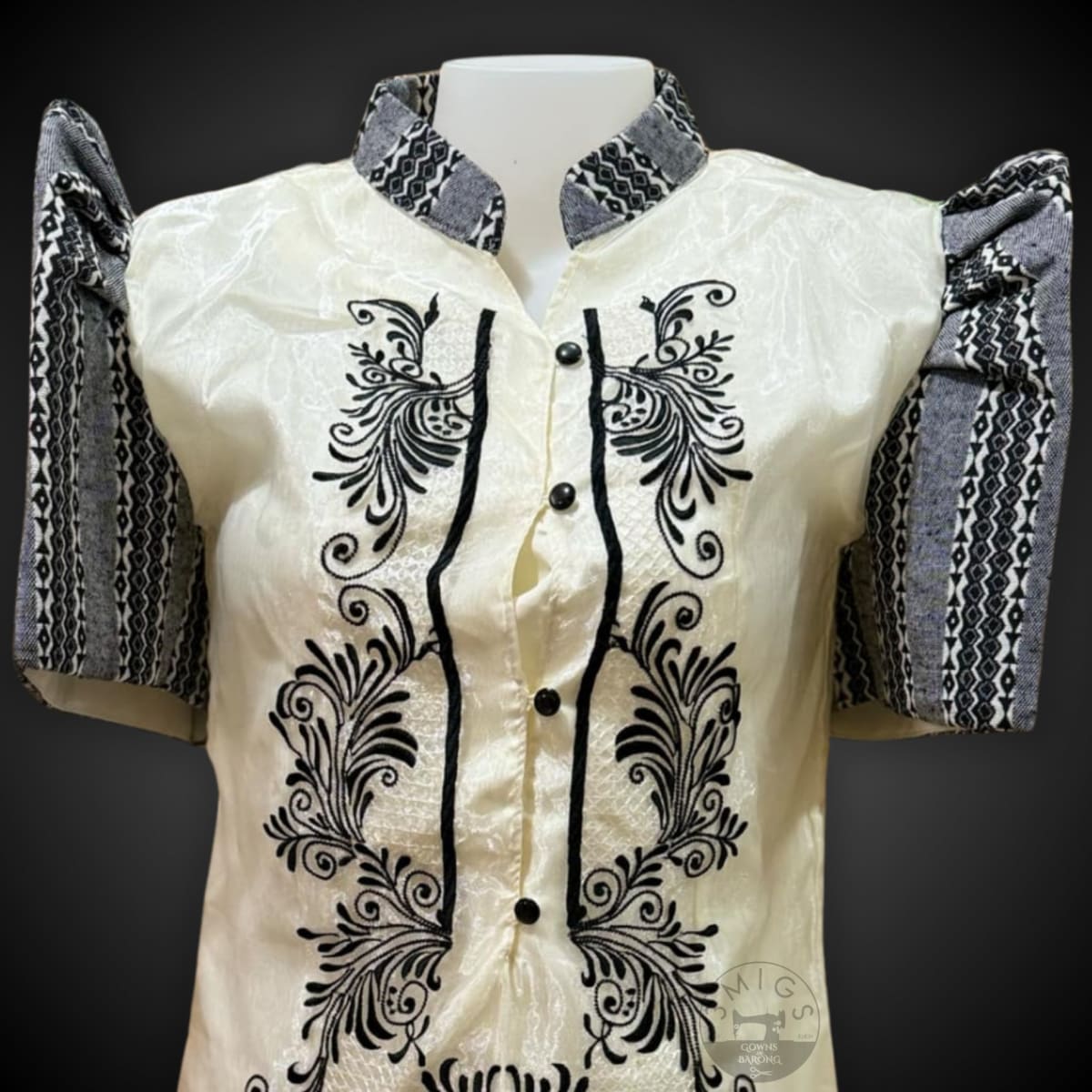 The Chromatic Cocoon