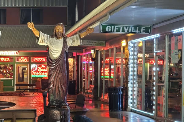 Elks Plaza Shopping