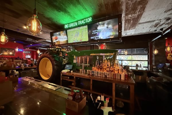 Jason Aldean's Kitchen + Rooftop Bar