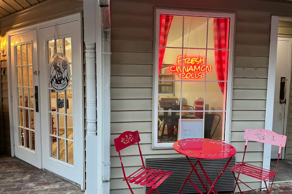 Olga's Yodel Cinnamon Rolls