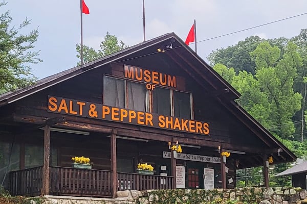 Salt & Pepper Shaker Museum