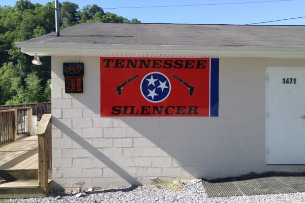 Tennessee Silencer - Machine Guns & TANKS!