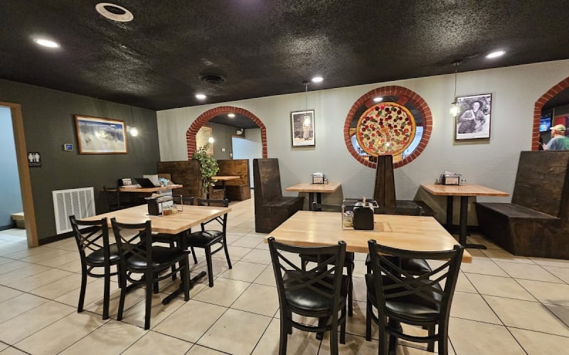 Roamin' Man Pizza, Pigeon Forge