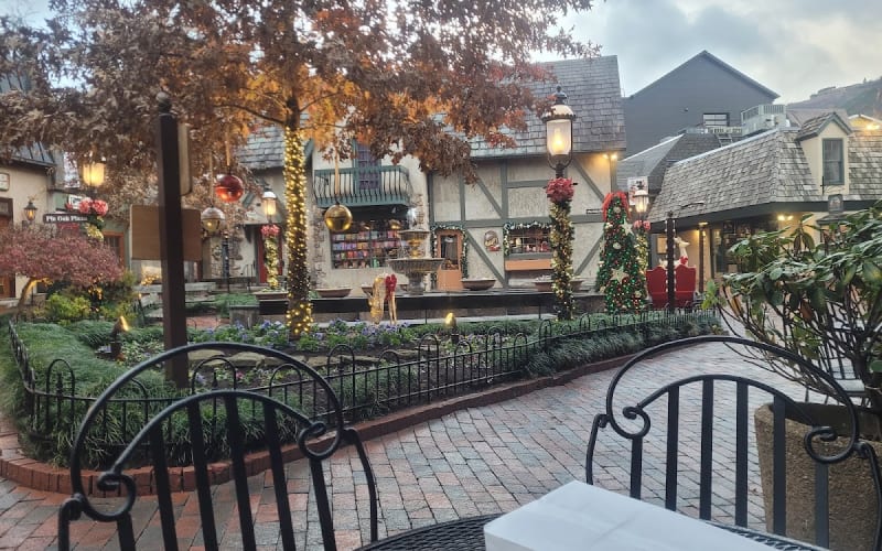 The Donut Friar, Gatlinburg